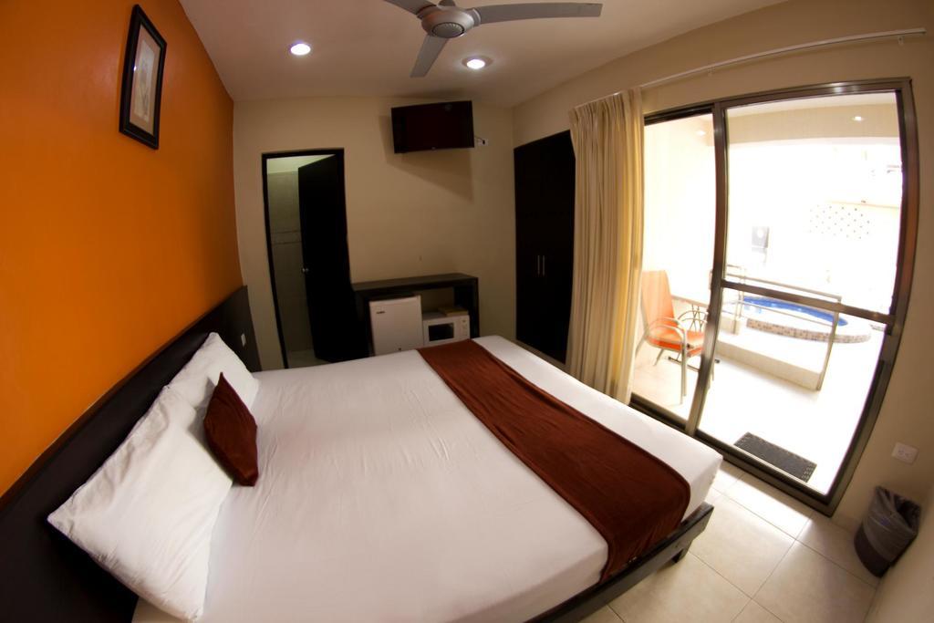 Hotel & Suites Domani Progreso  Dış mekan fotoğraf