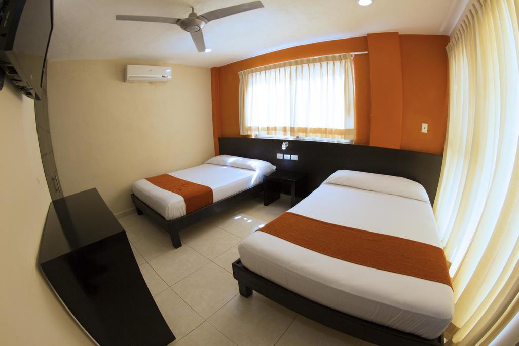 Hotel & Suites Domani Progreso  Dış mekan fotoğraf