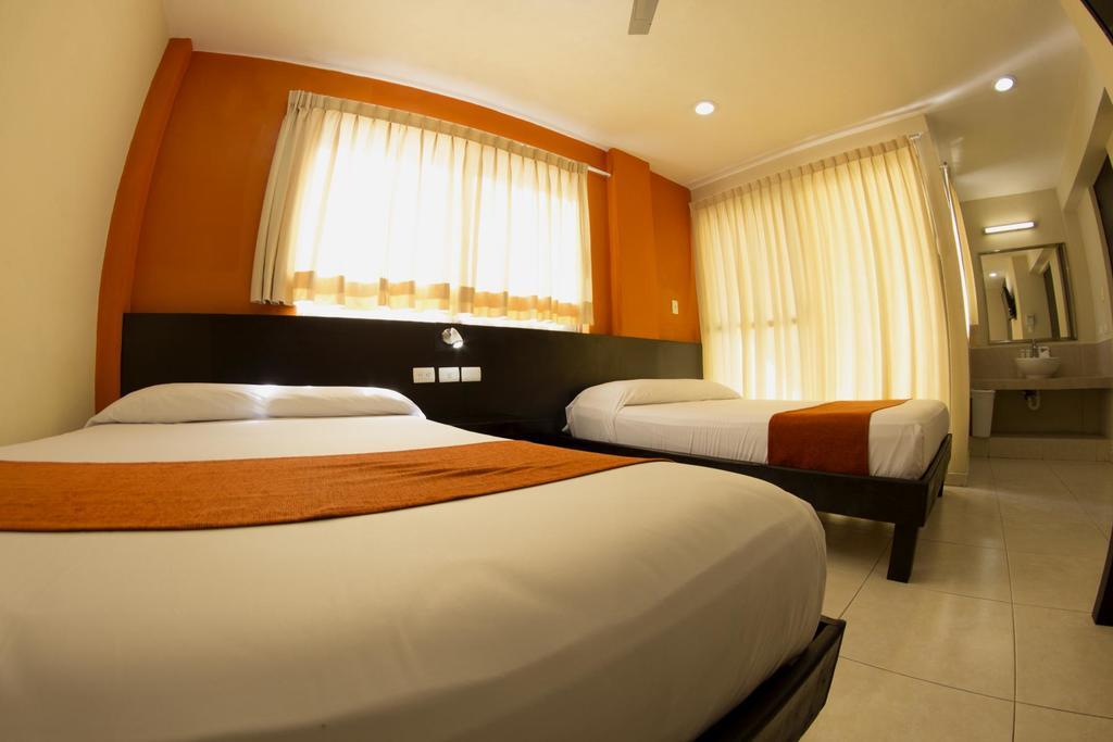Hotel & Suites Domani Progreso  Dış mekan fotoğraf